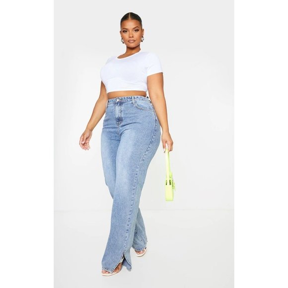 PrettyLittleThing Denim - Pretty Little Things Plus Size Light wash Split Hem Jeans